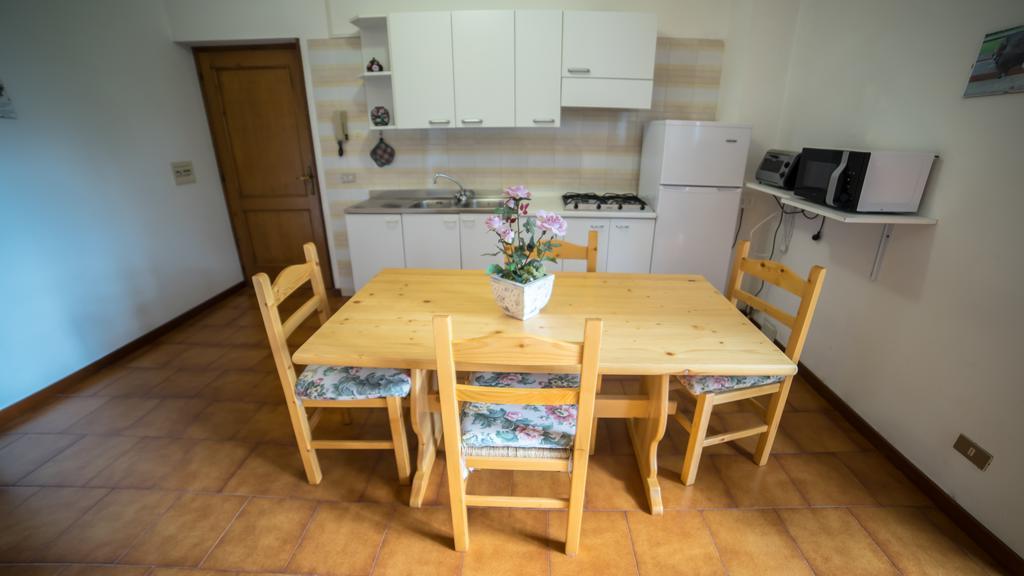 Casa Enrico Apartment Pieve Di Ledro Ruang foto