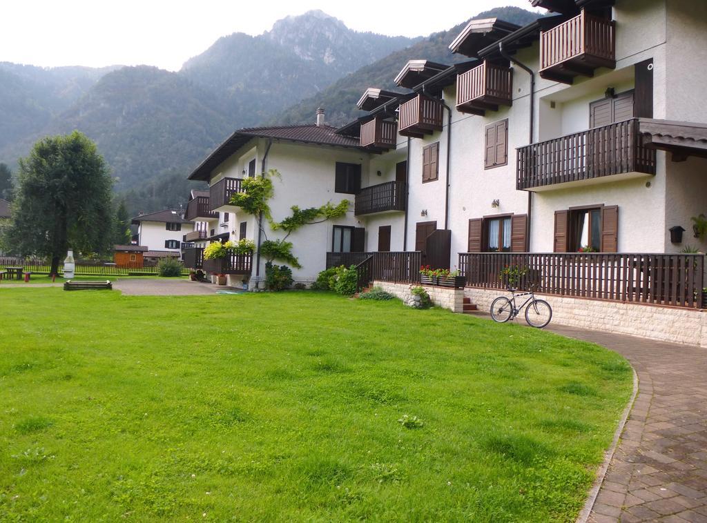 Casa Enrico Apartment Pieve Di Ledro Ruang foto